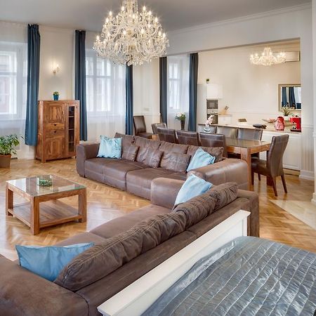 Smetanovo Nabrezi - Riverview Old Town Apartment Prague Ngoại thất bức ảnh