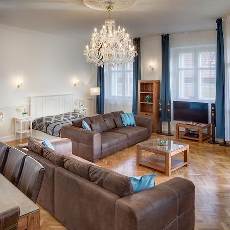 Smetanovo Nabrezi - Riverview Old Town Apartment Prague Ngoại thất bức ảnh