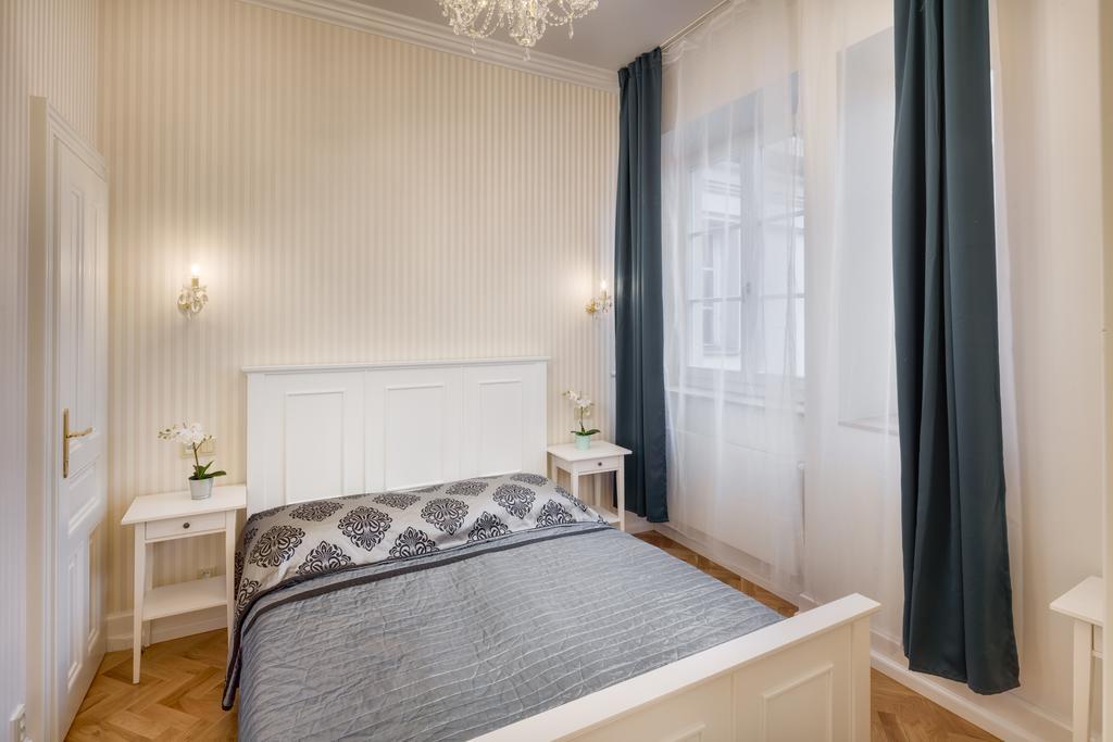 Smetanovo Nabrezi - Riverview Old Town Apartment Prague Ngoại thất bức ảnh