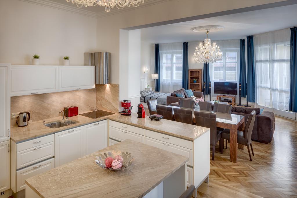 Smetanovo Nabrezi - Riverview Old Town Apartment Prague Ngoại thất bức ảnh